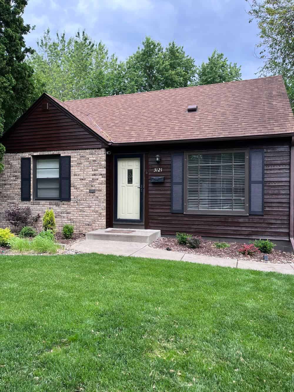 House Power Washing, Staining and Painting image